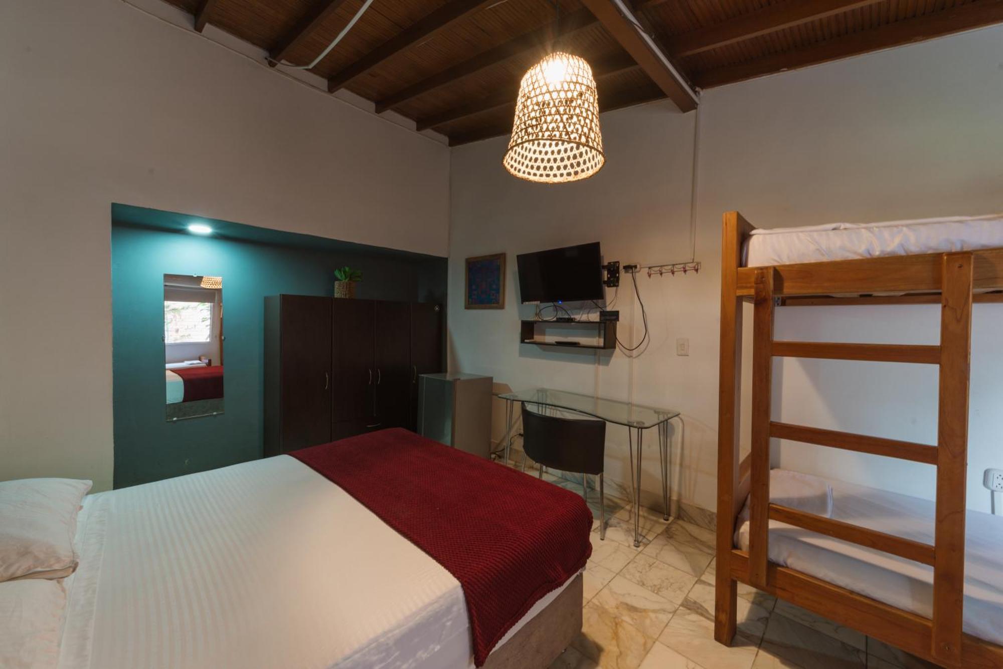 Living Hotel Medellín Esterno foto